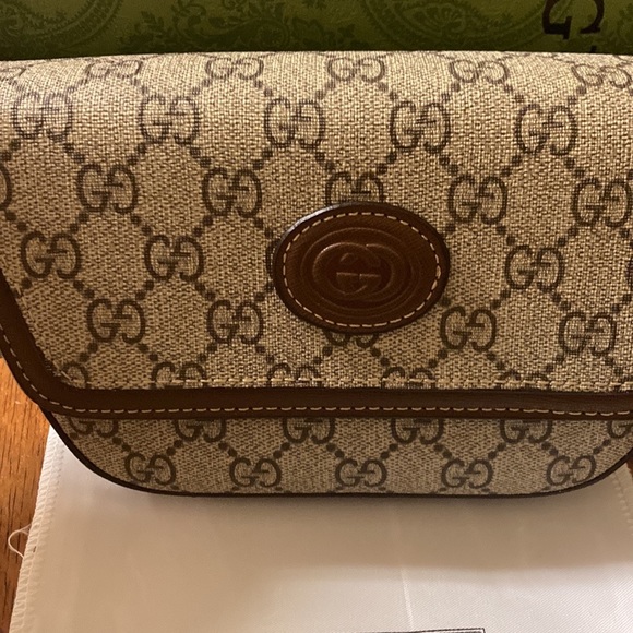 Classy 💎 Gucci Mini Soft Trunk - Picture 2 of 8